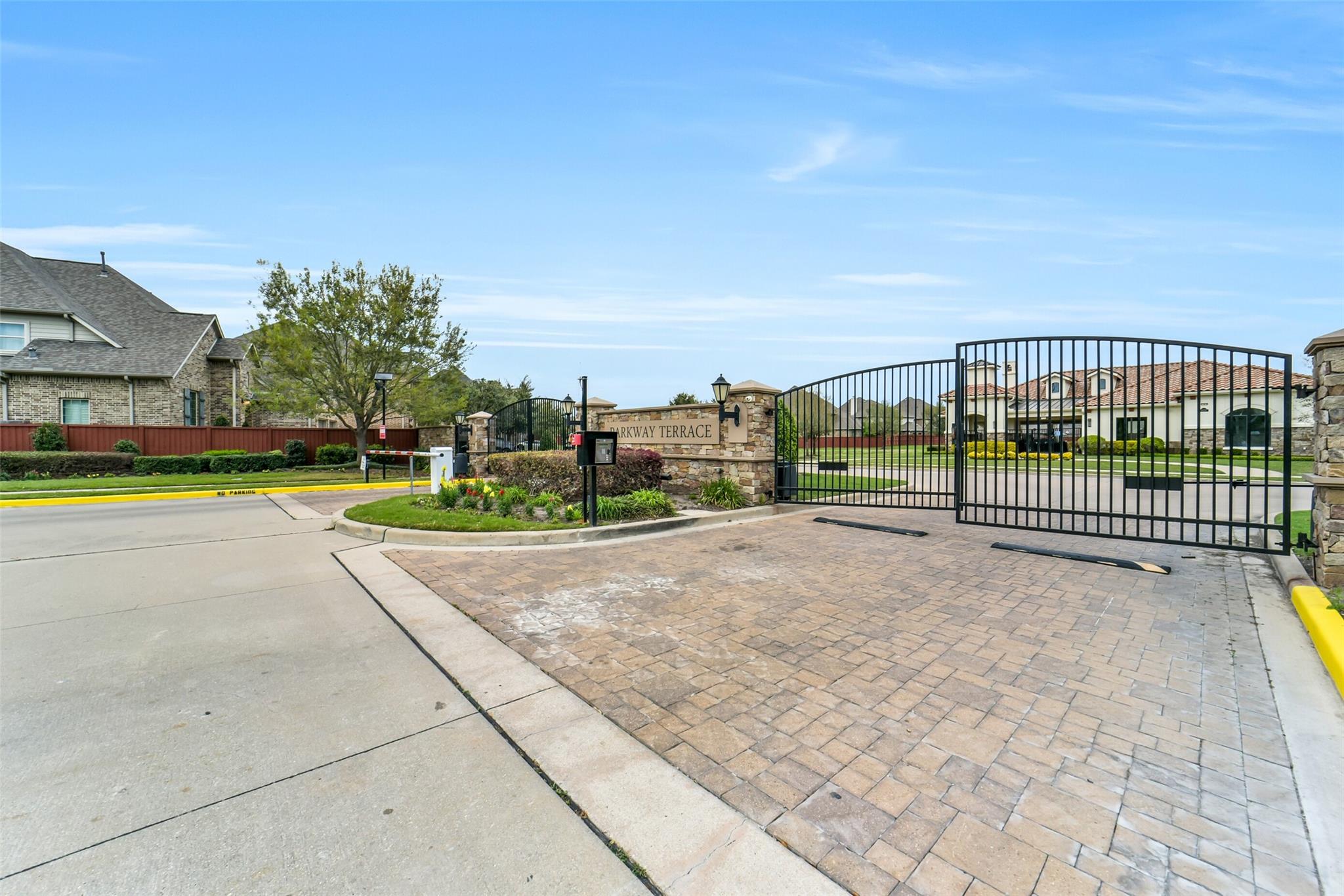 13205 Green Hills Drive