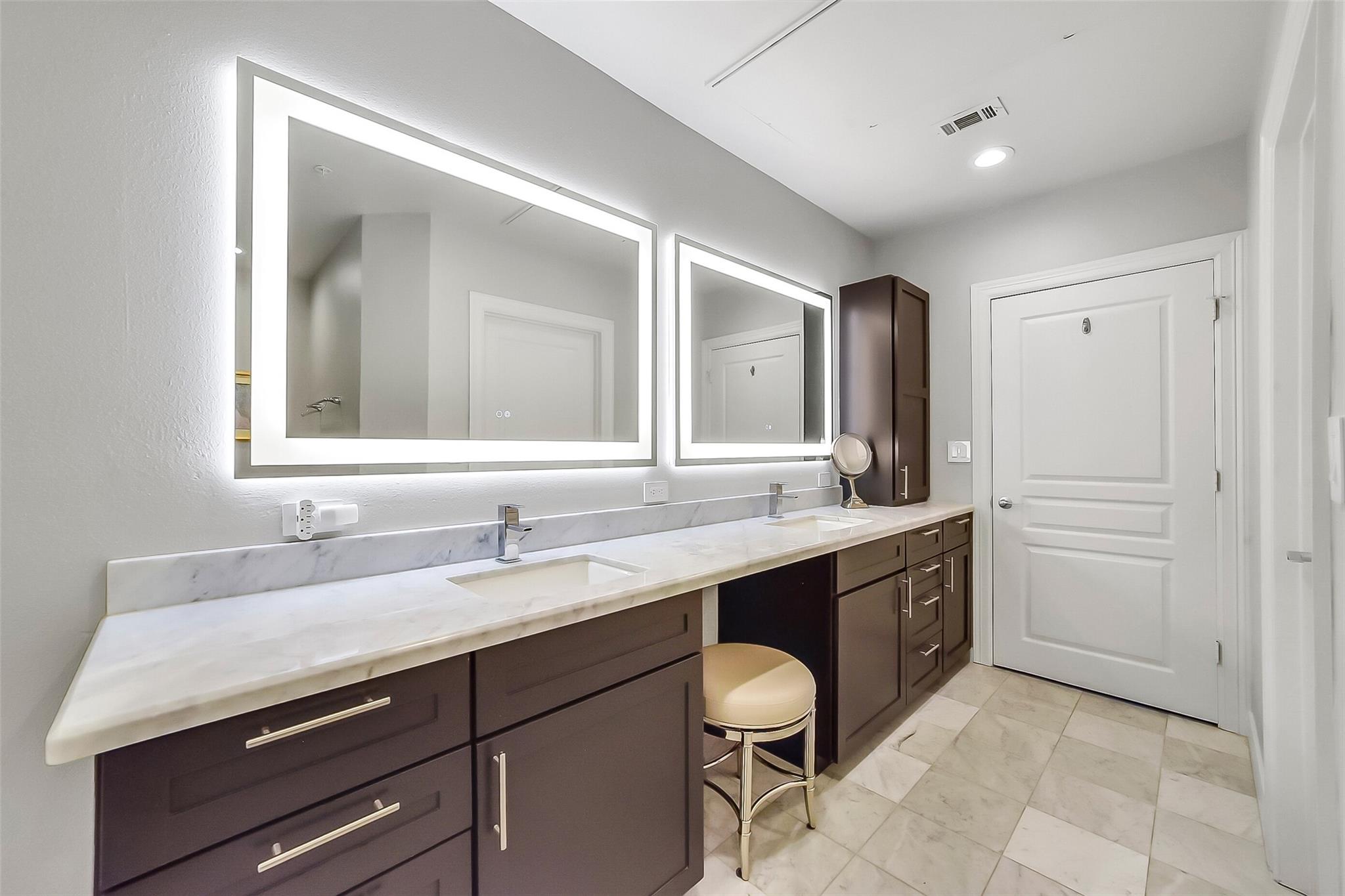 3333 Allen Parkway # 710