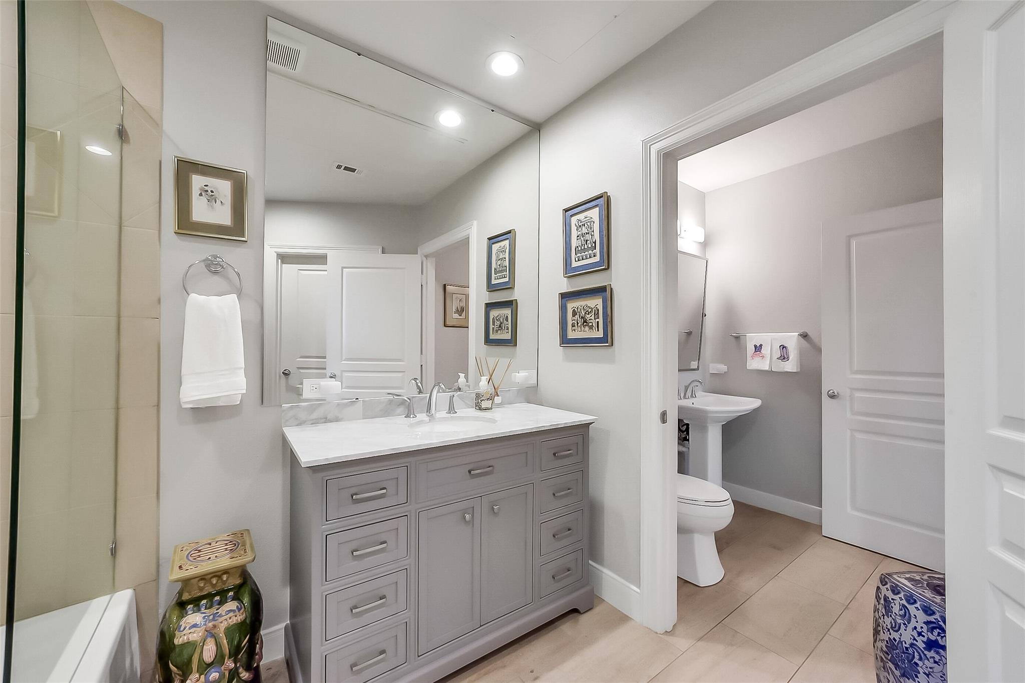 3333 Allen Parkway # 710