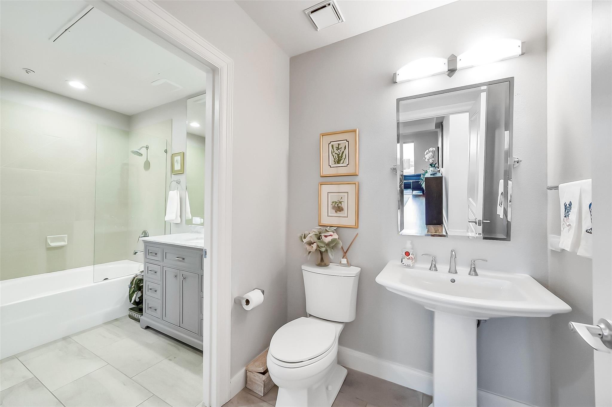 3333 Allen Parkway # 710