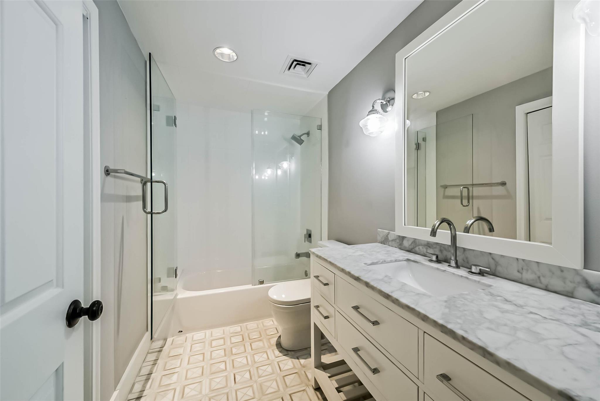 15 Greenway Plaza # 10B