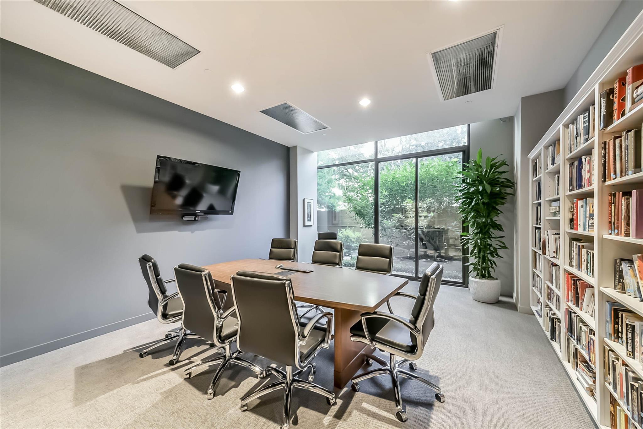 15 Greenway Plaza # 10B