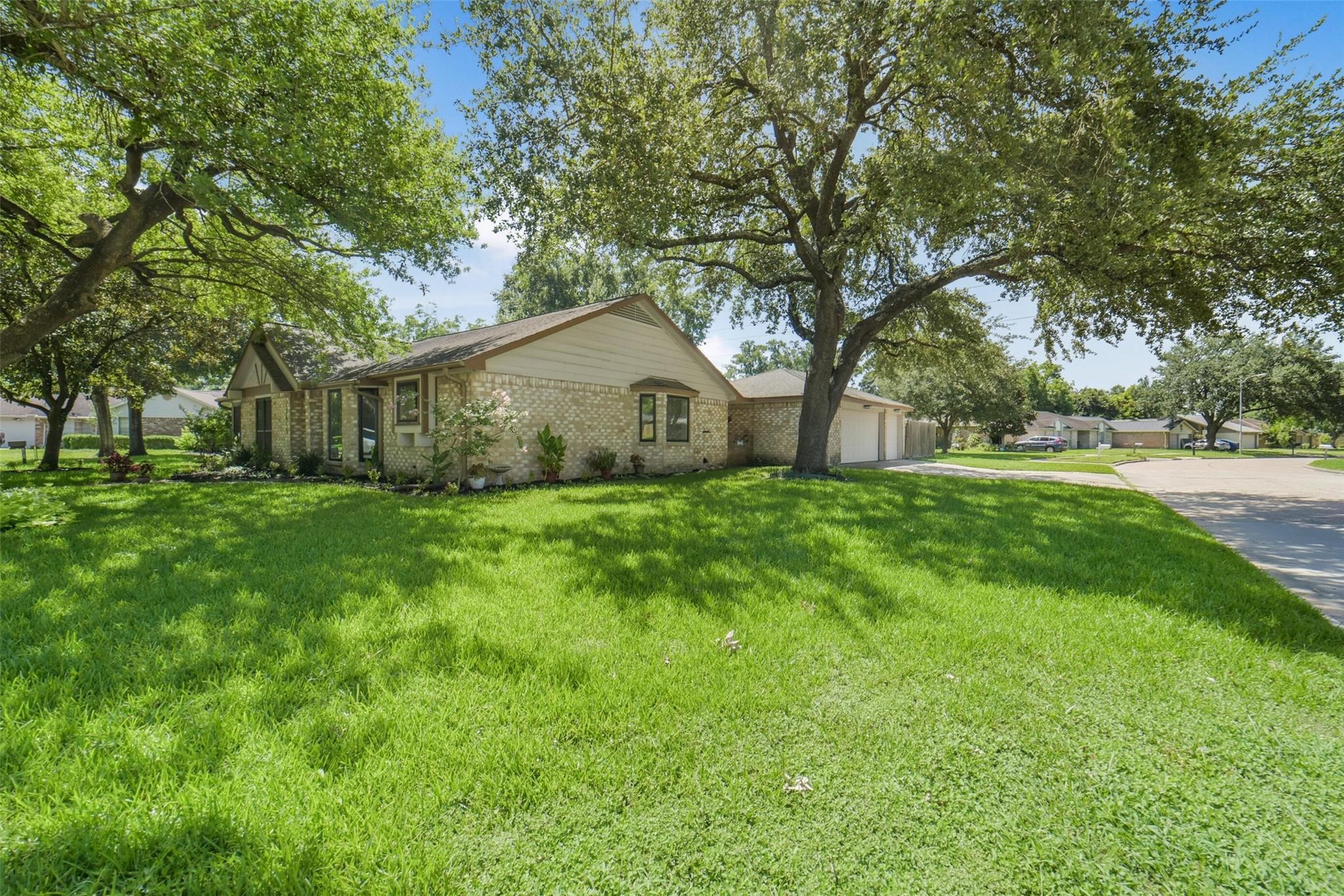 13615 Pepper Knoll Drive