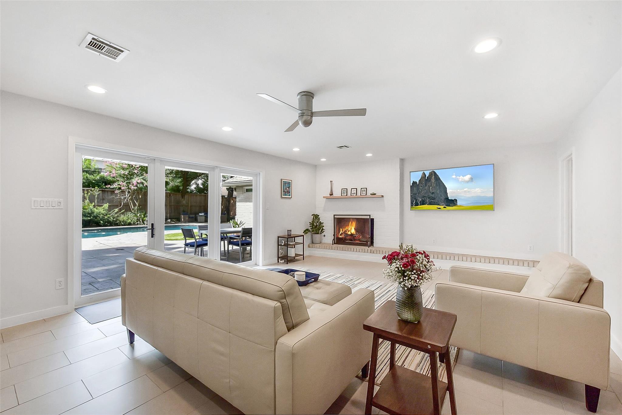 12326 Old Oaks Drive