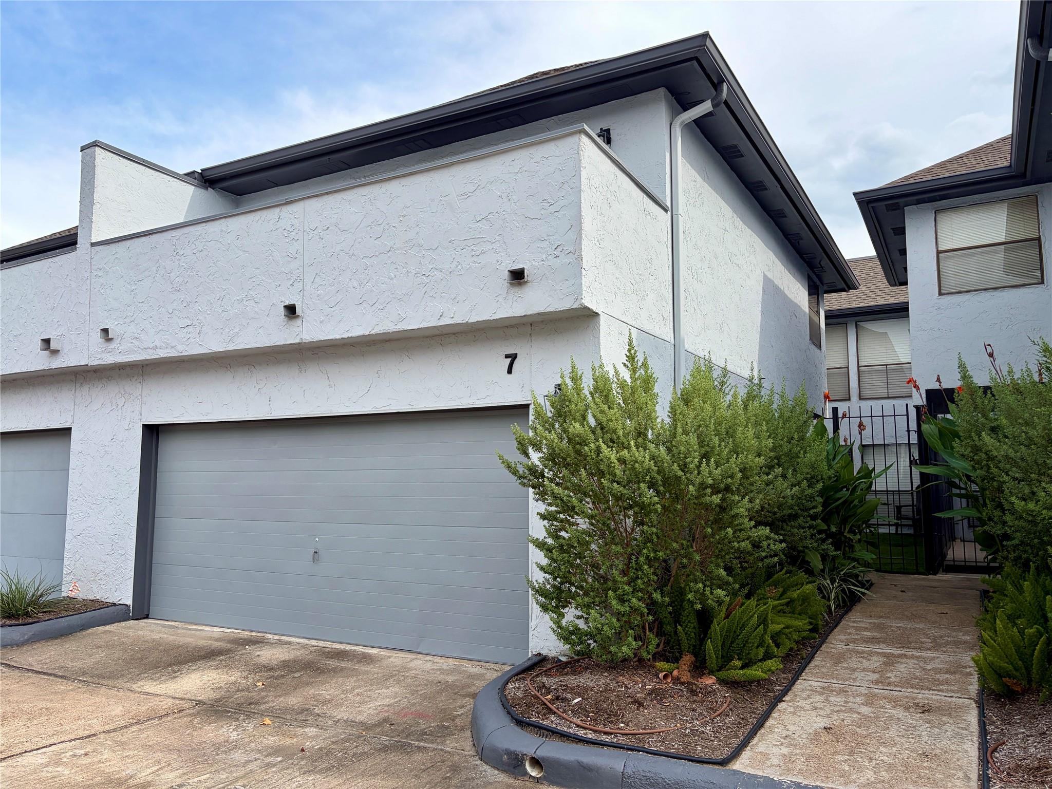 1914 Augusta Drive # 7