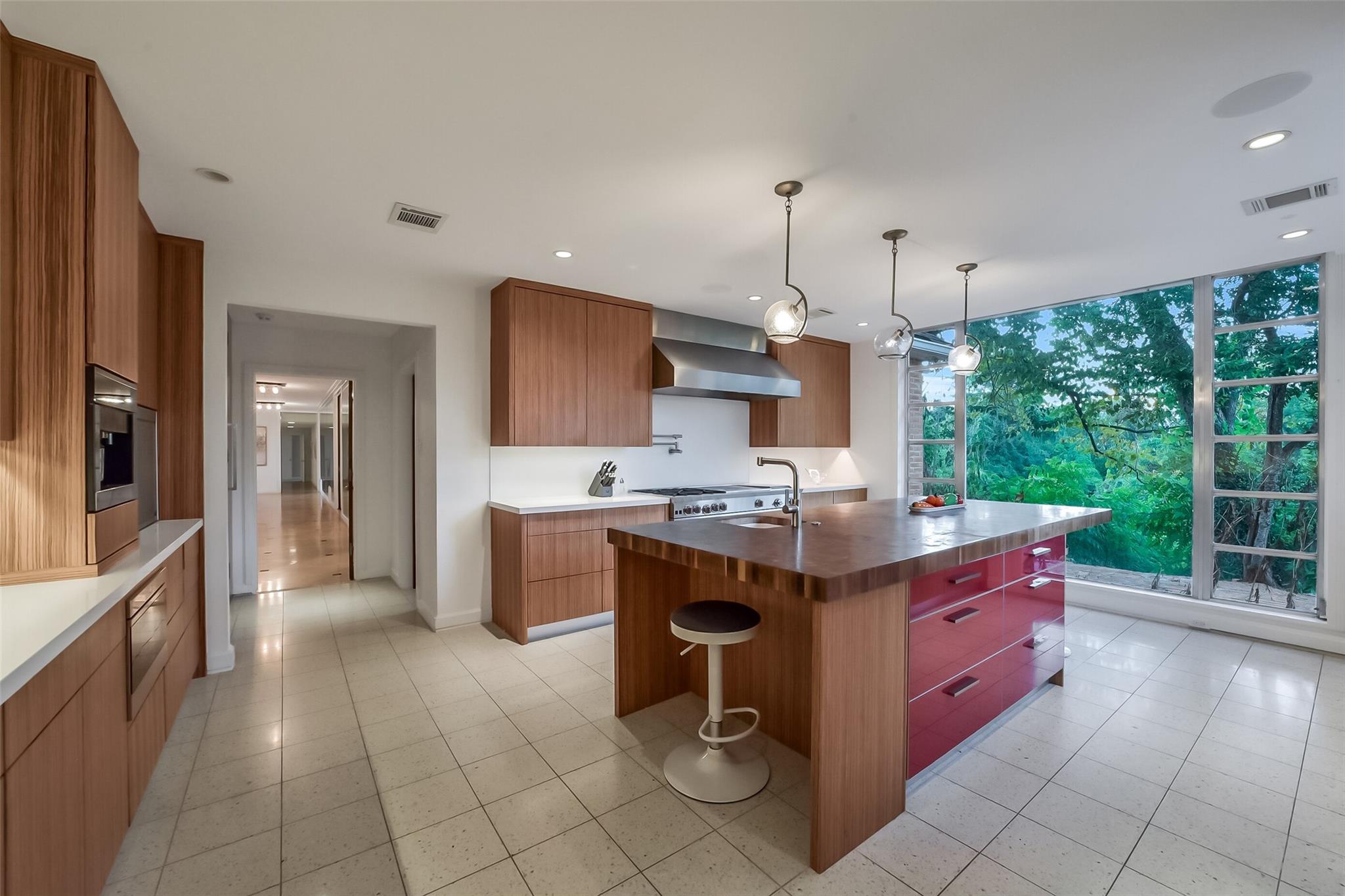210 Pine Hollow Lane