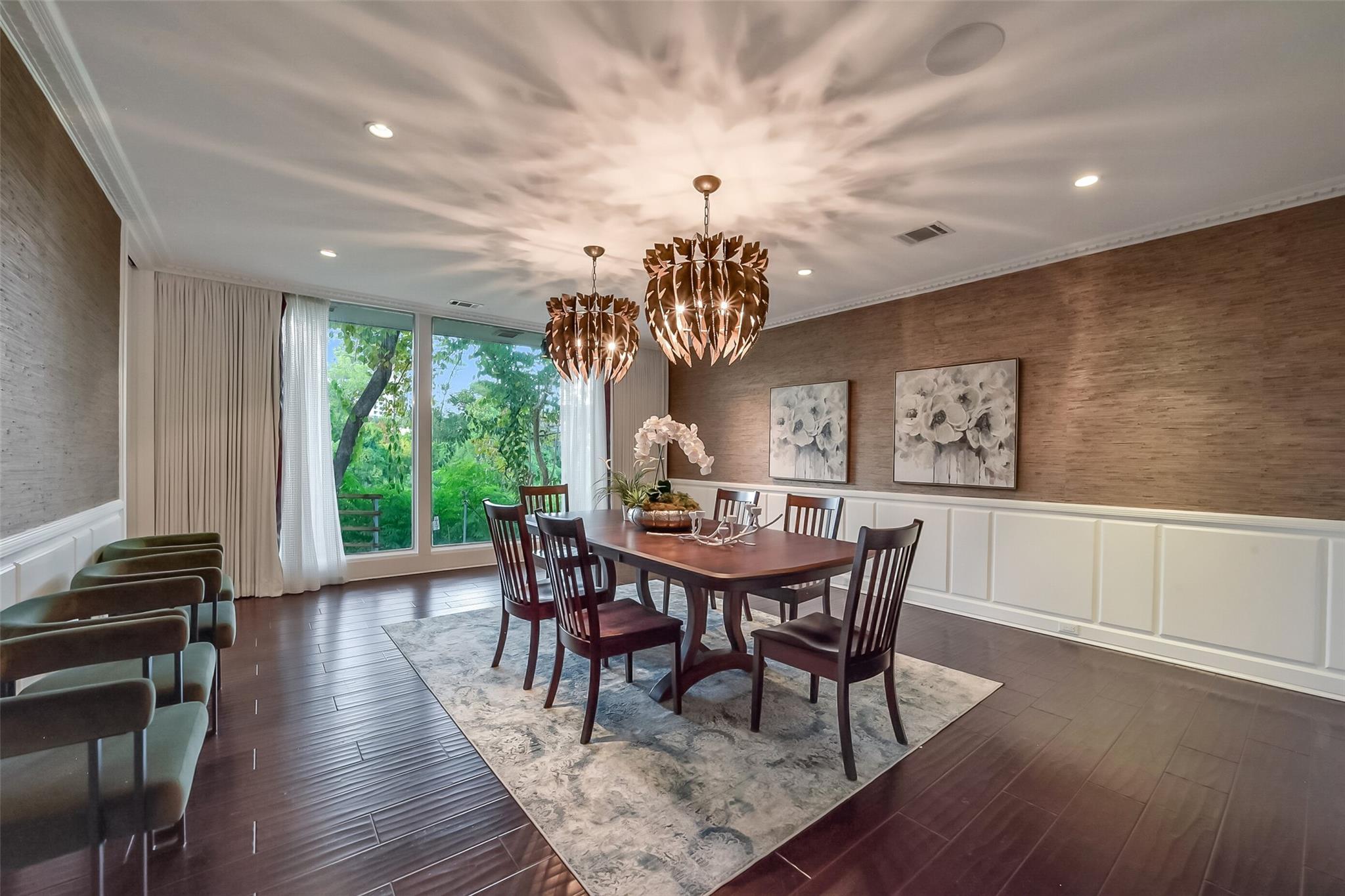 210 Pine Hollow Lane