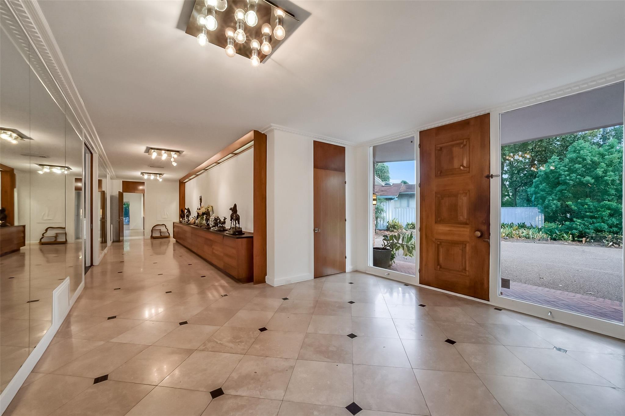 210 Pine Hollow Lane