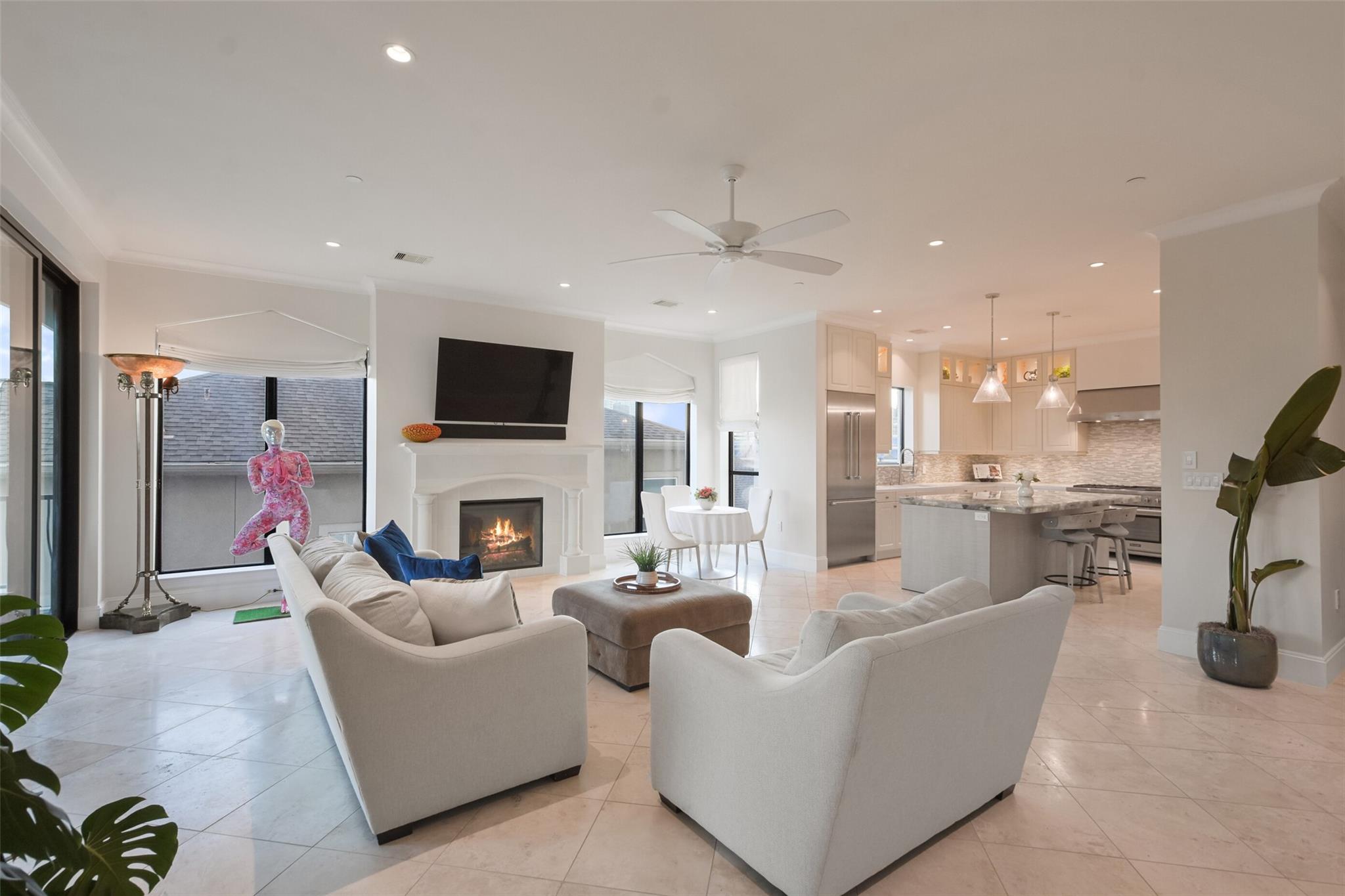 2221 Welch Street # 401