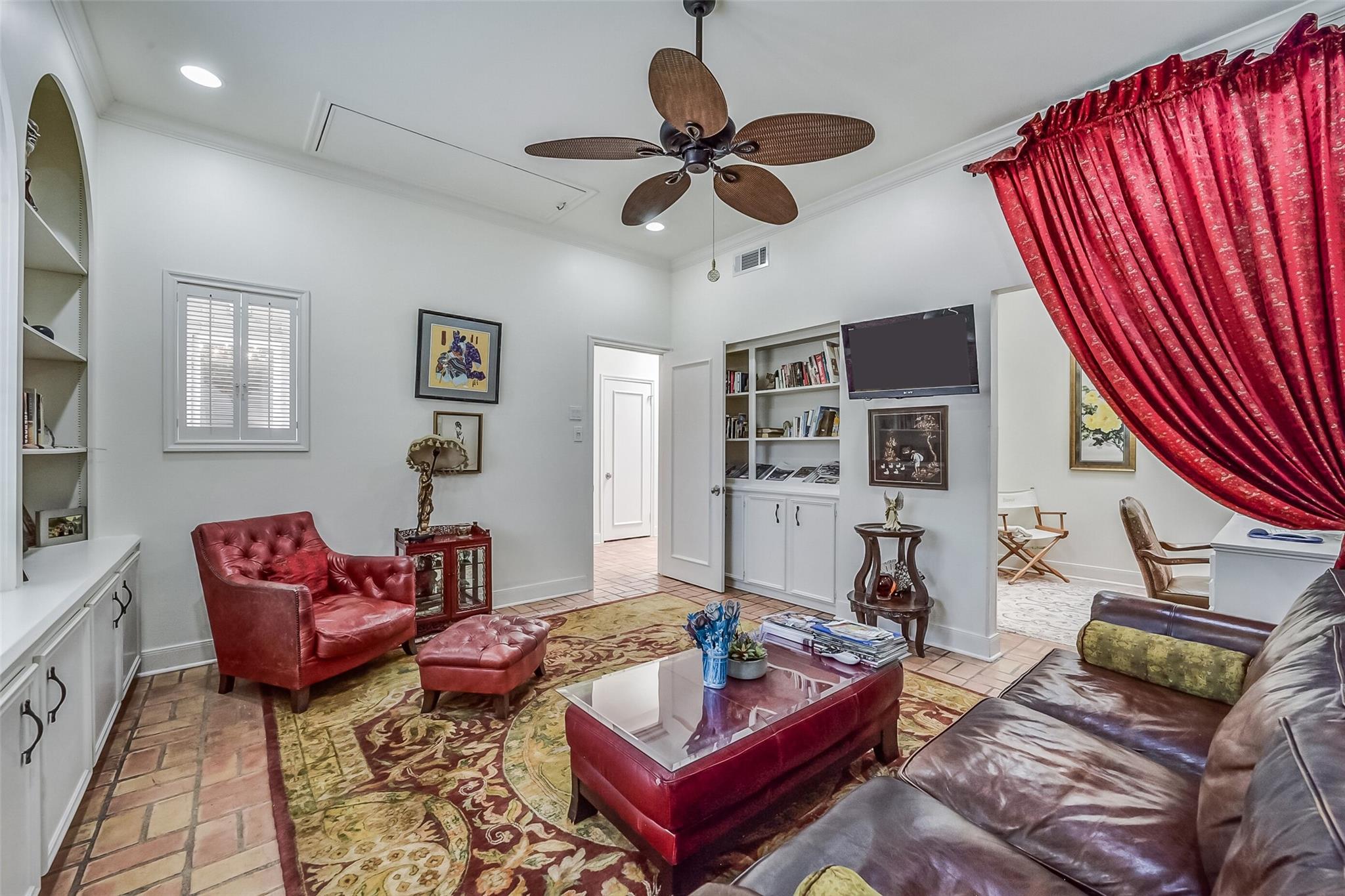 2011 Canongate Drive