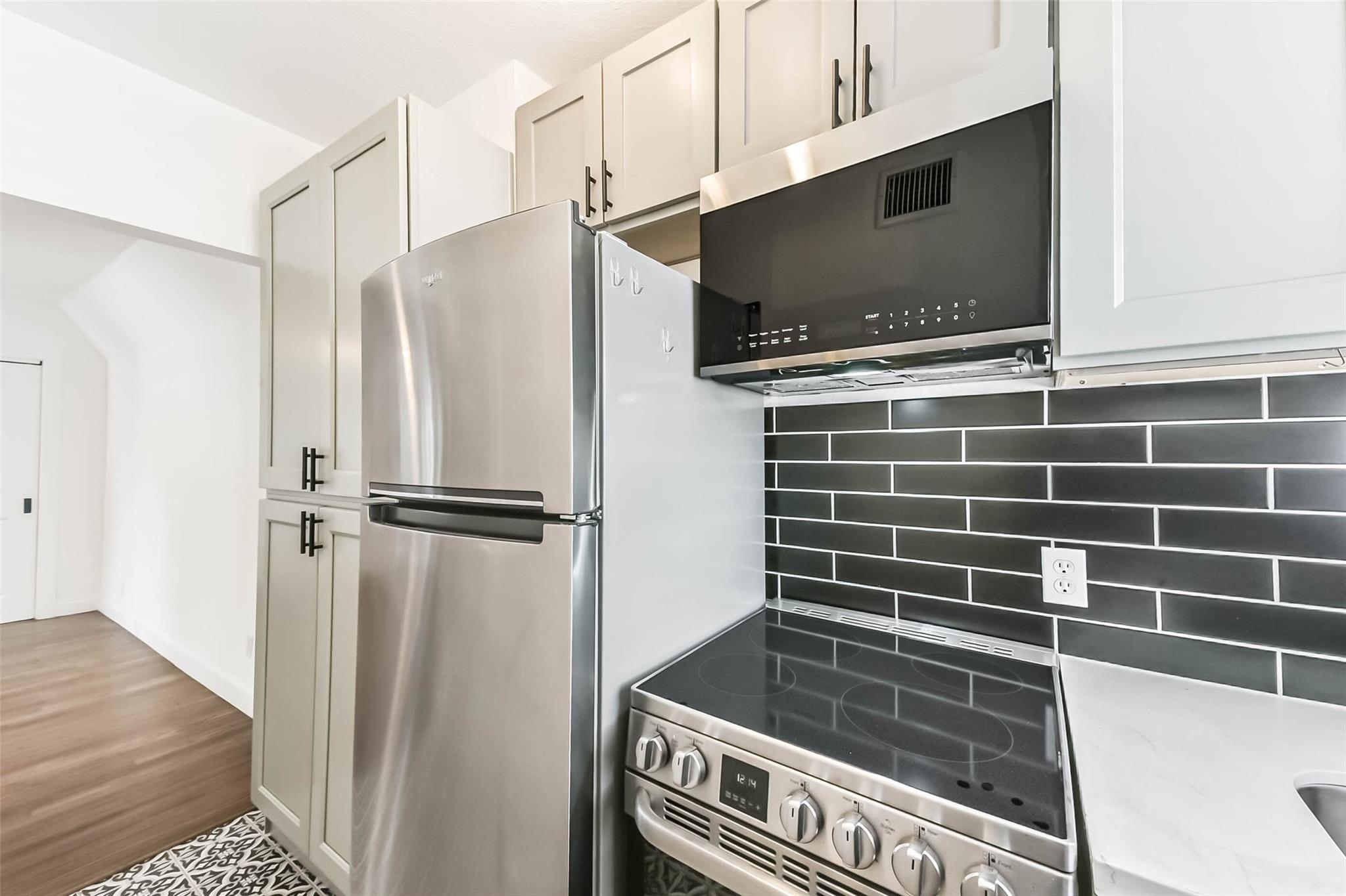 415 Fairview Avenue # 4