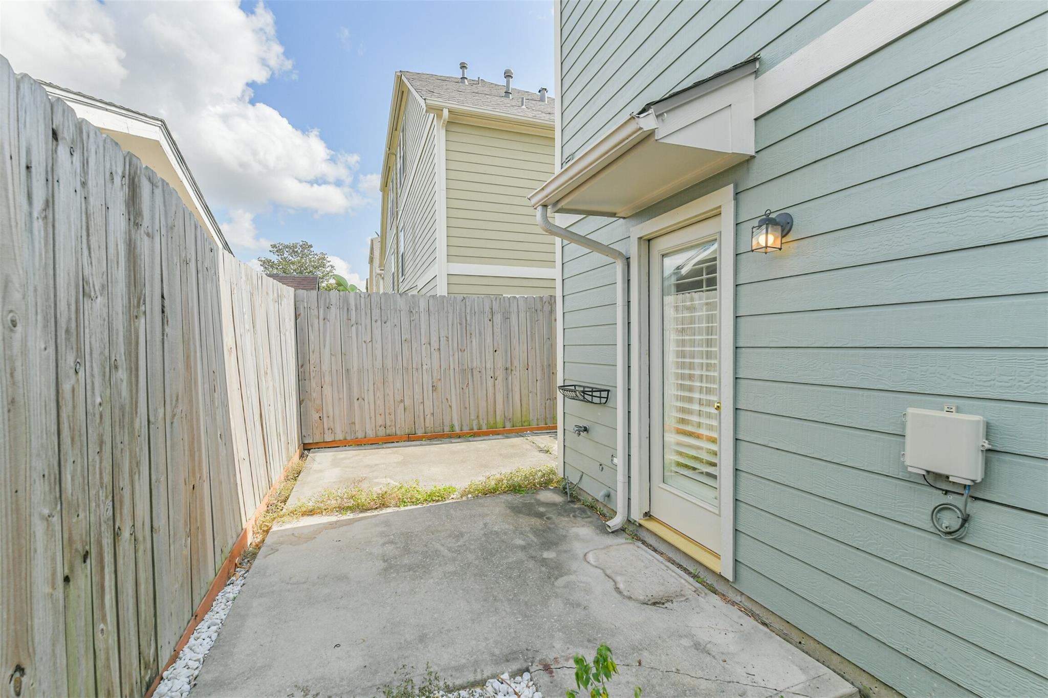 738 Redwing Place Drive