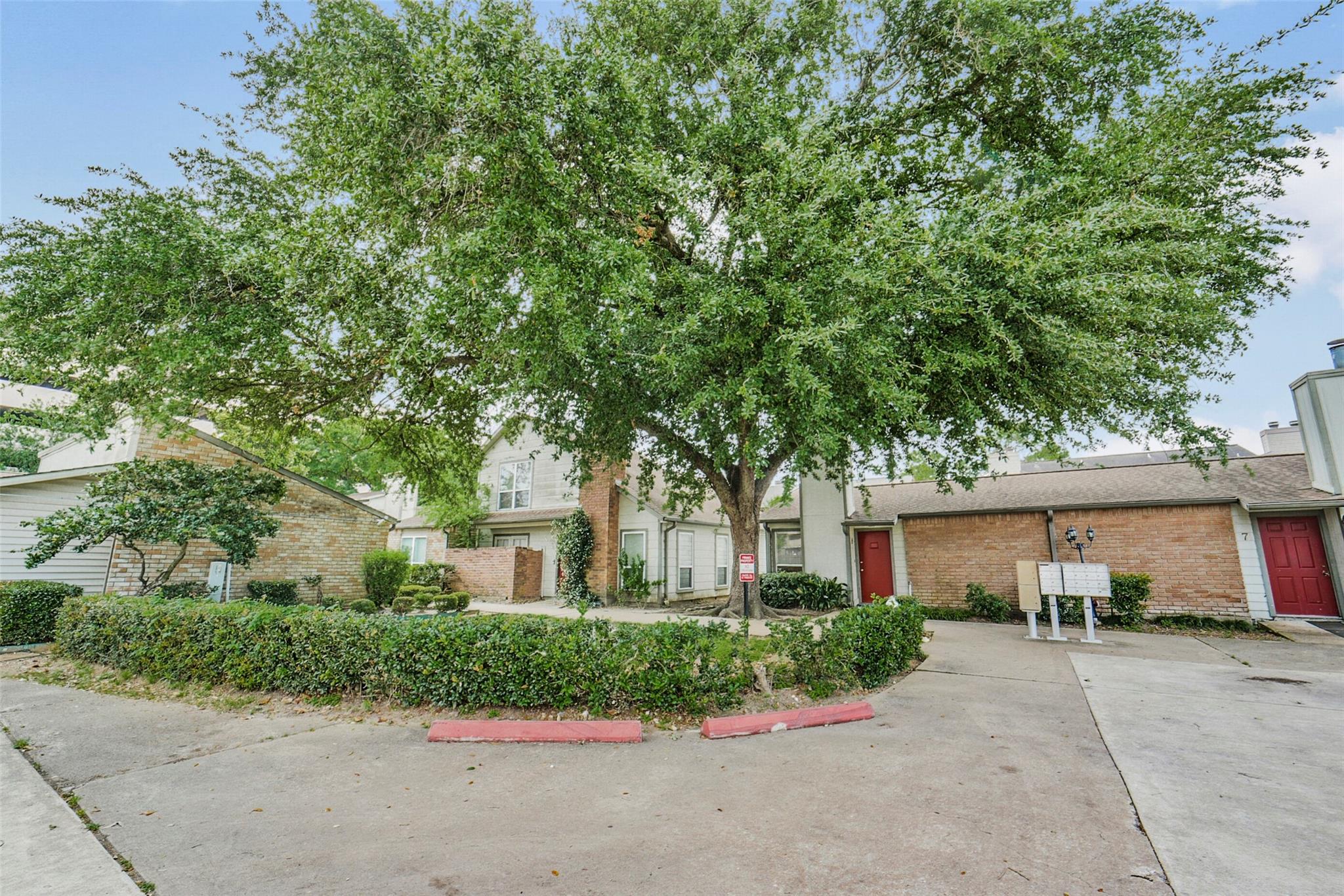 1917 Augusta Drive # A8
