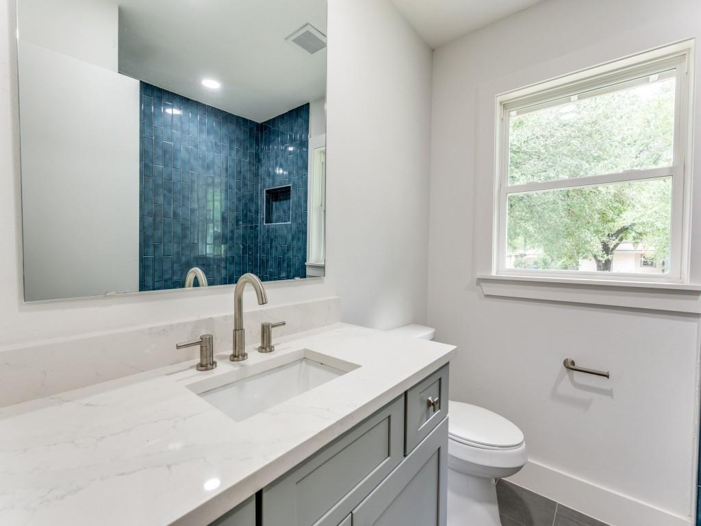 527 Blakeley Dr