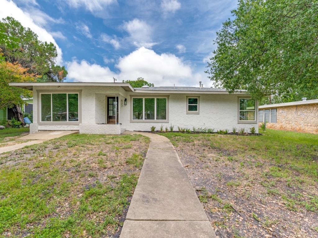 527 Blakeley Dr