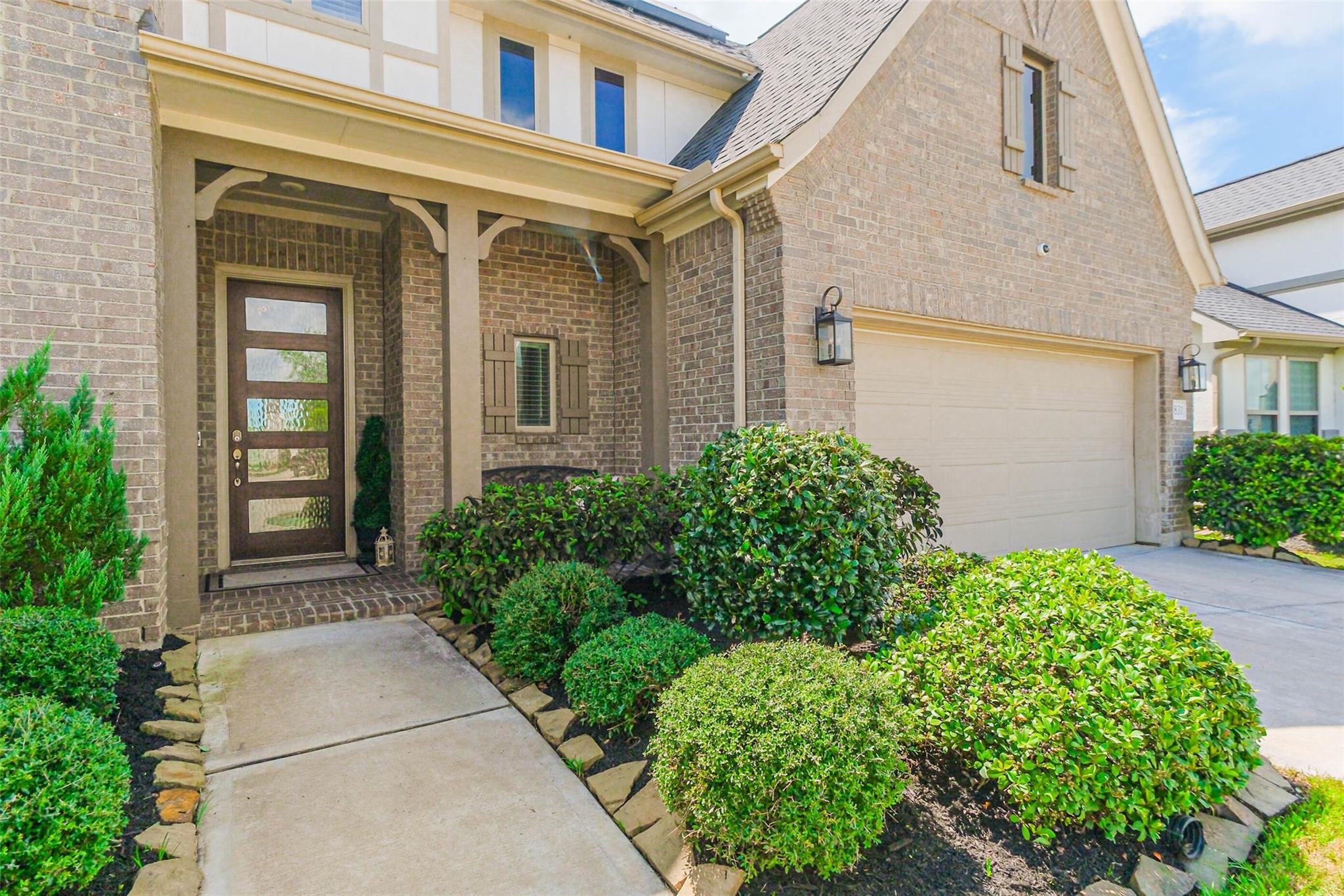 831 Orange Zest Lane