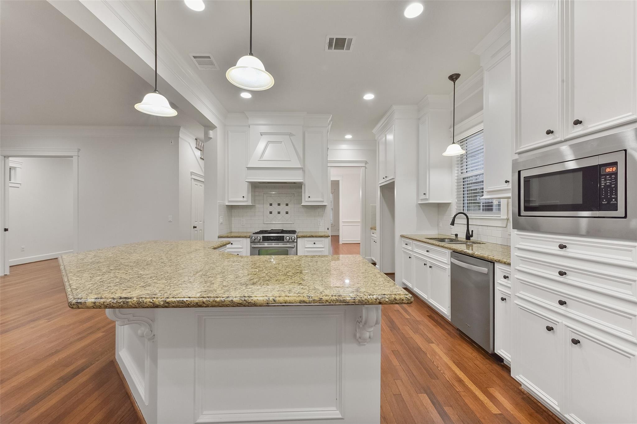 450 W 16th Street