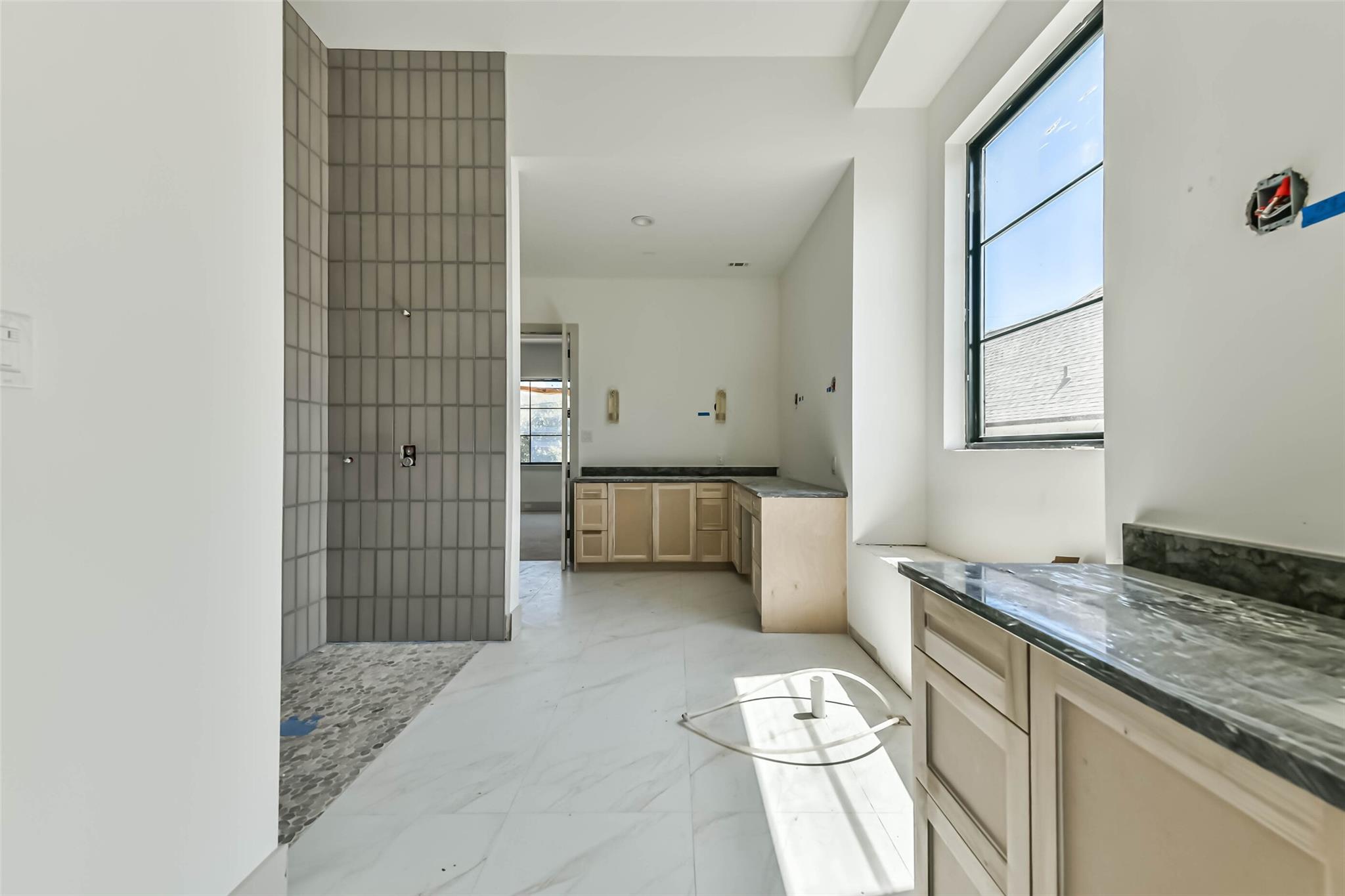4927 Heatherglen Drive