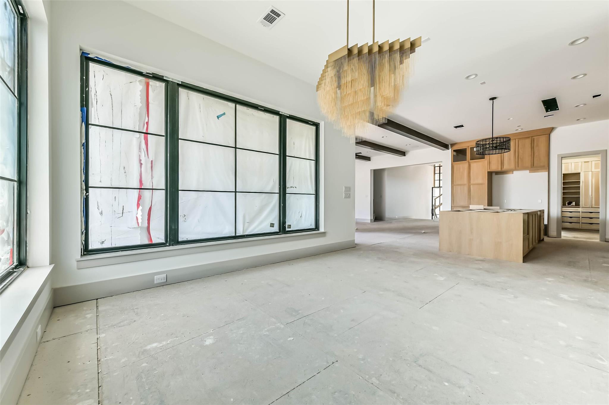 4927 Heatherglen Drive