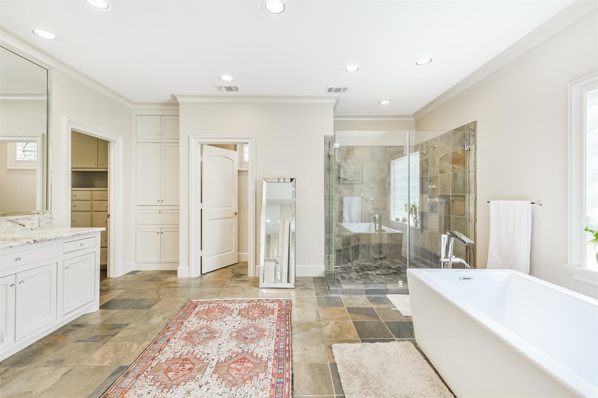 52 Briar Hollow Lane
