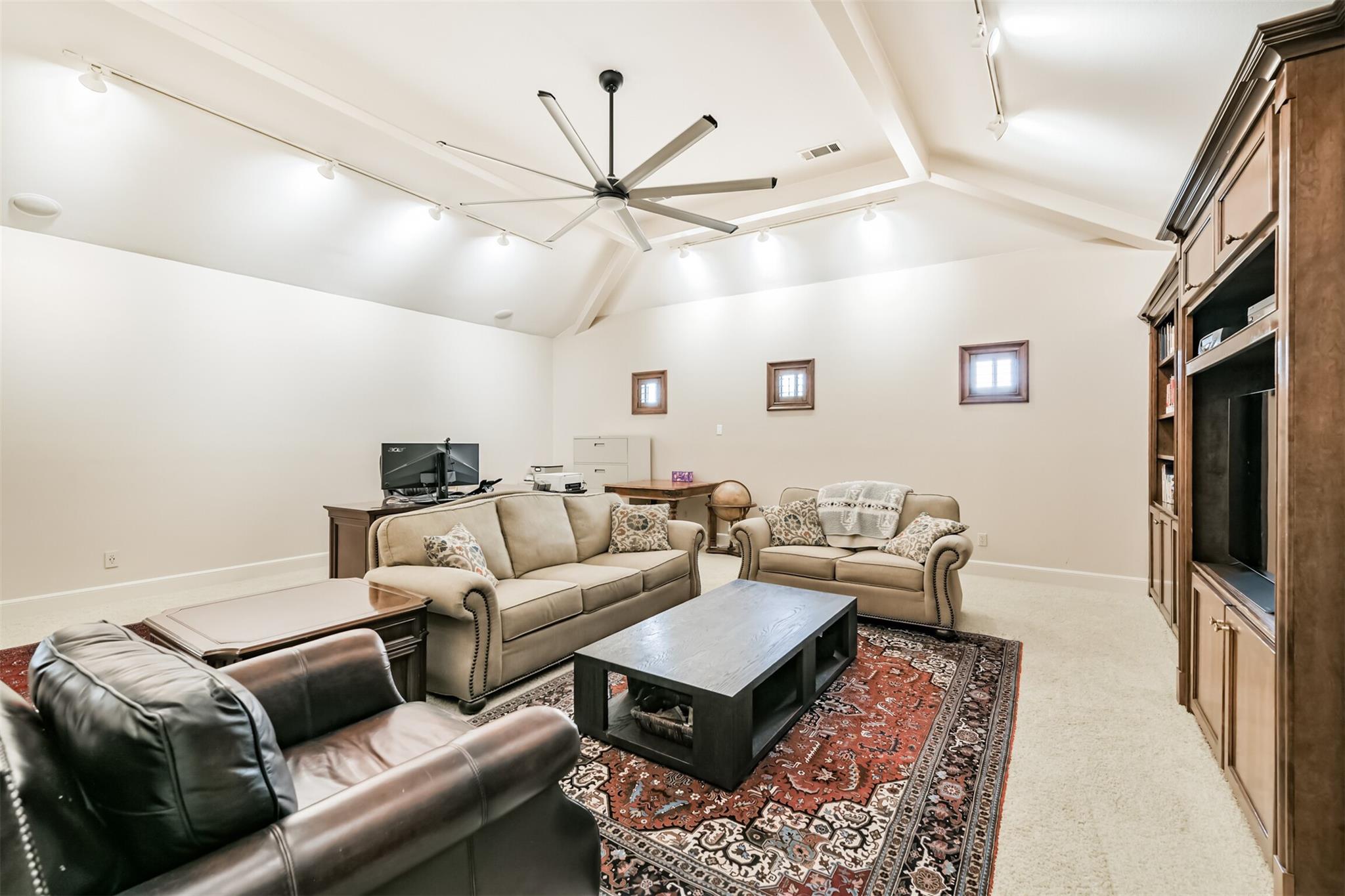 52 Briar Hollow Lane