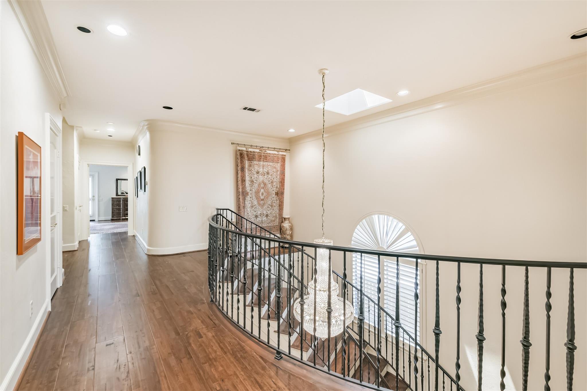 52 Briar Hollow Lane