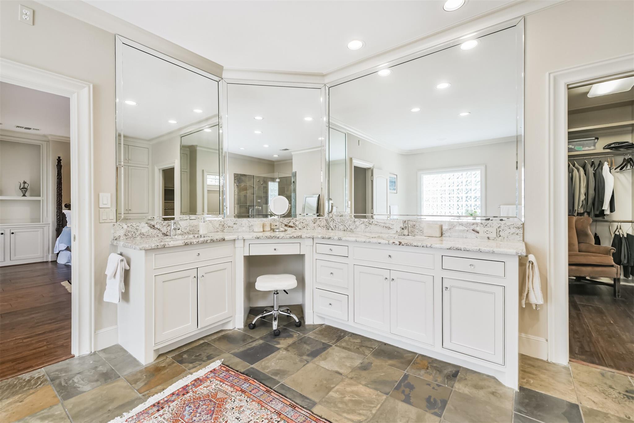 52 Briar Hollow Lane