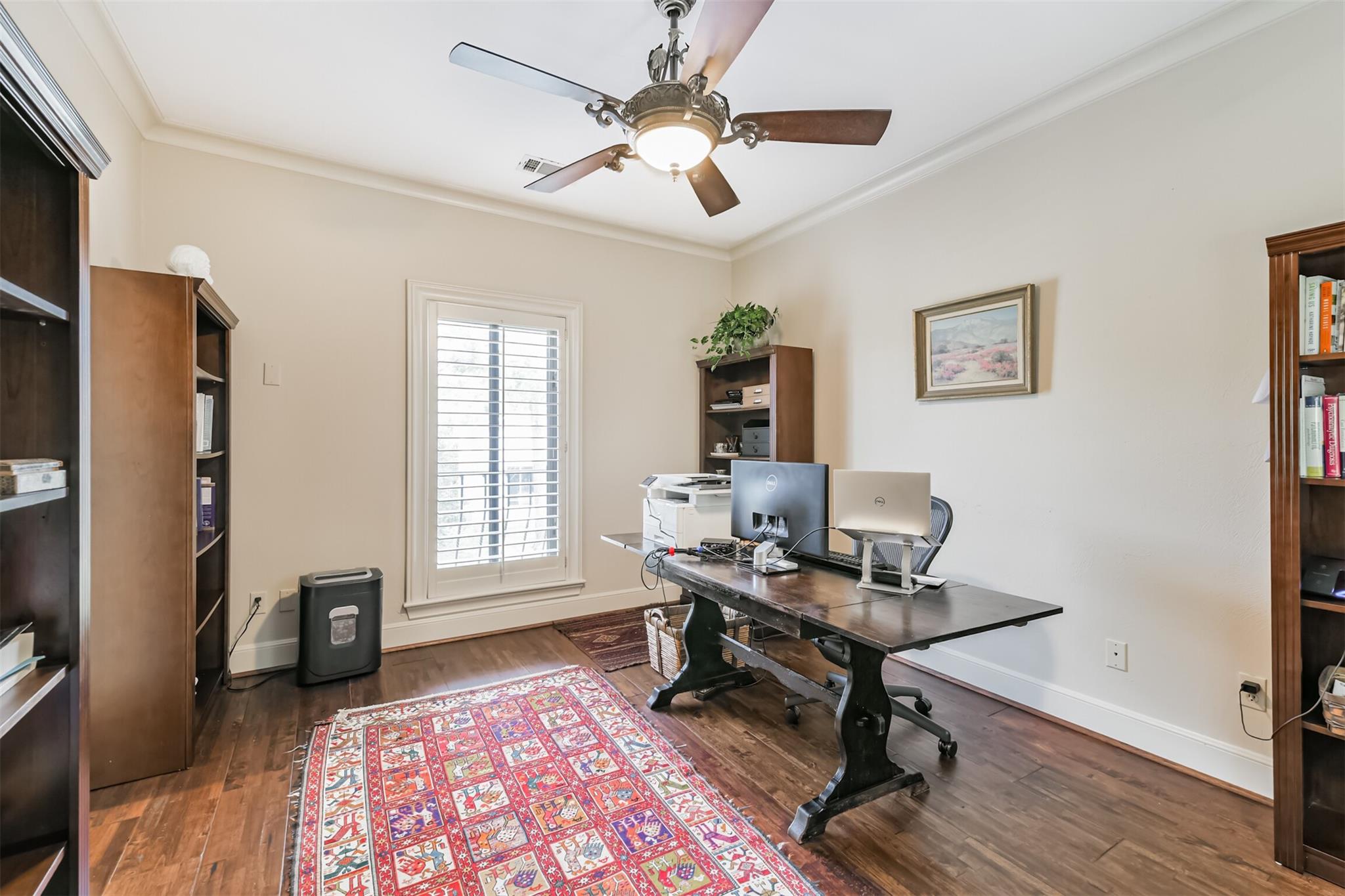 52 Briar Hollow Lane