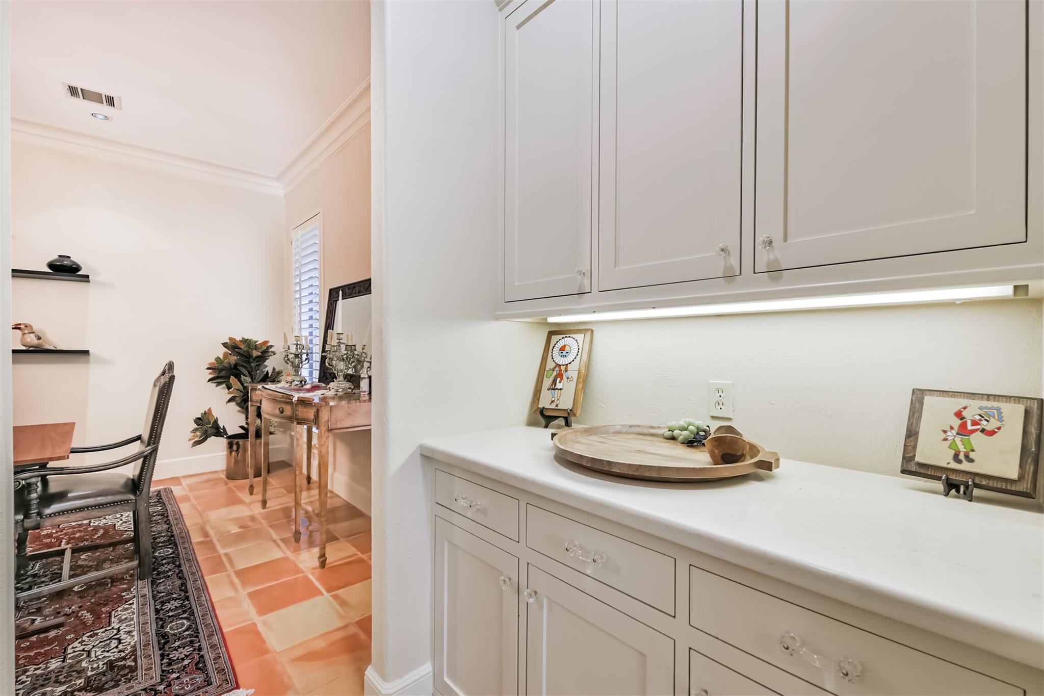 52 Briar Hollow Lane