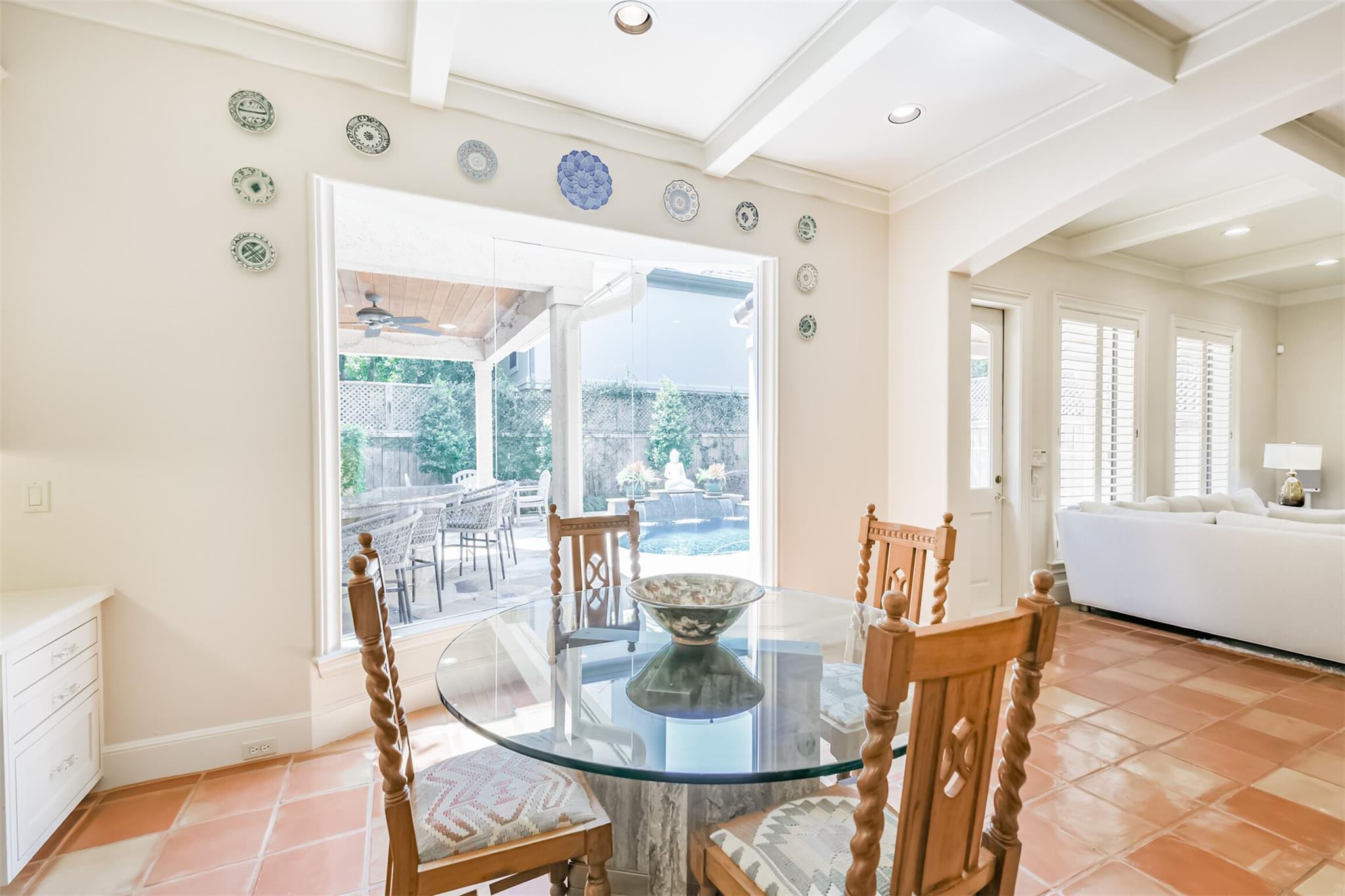 52 Briar Hollow Lane