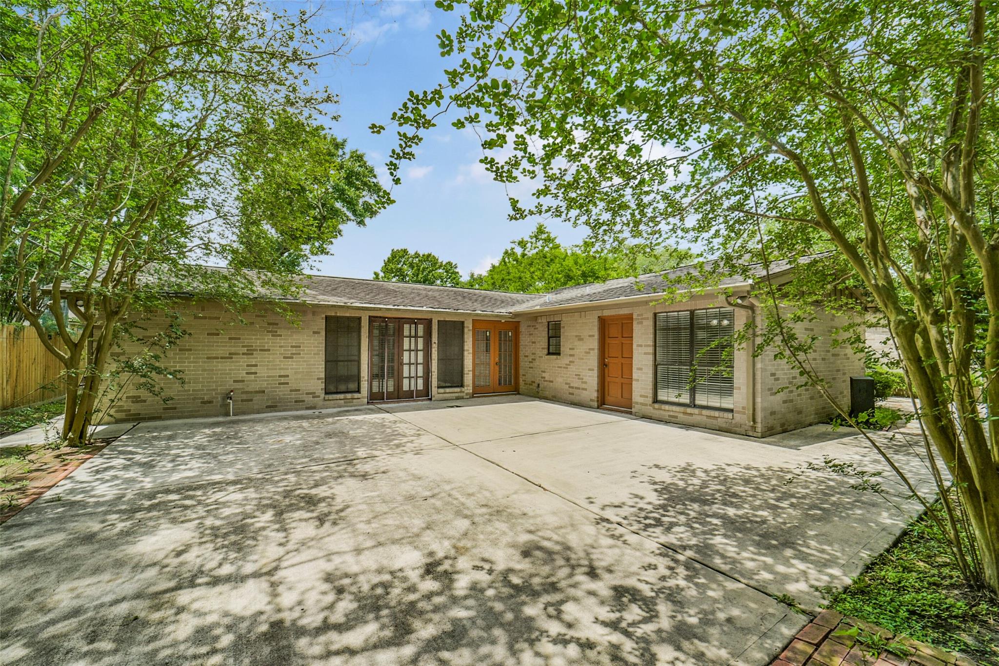 5147 Beechnut Street