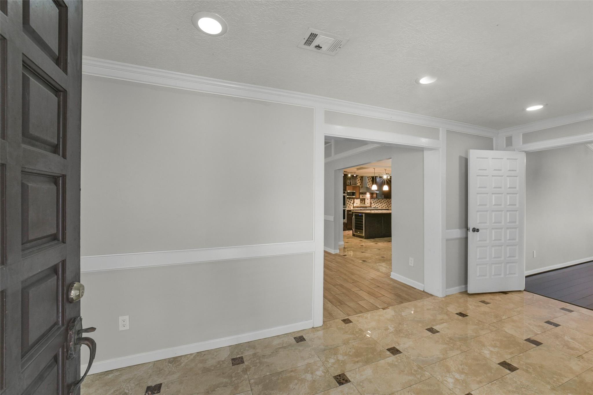 5147 Beechnut Street