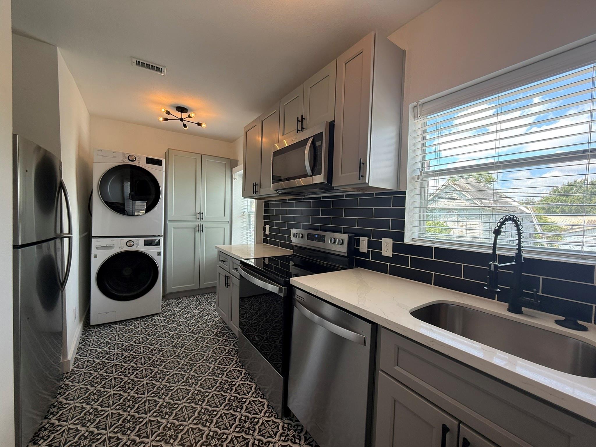 415 Fairview Avenue # 8