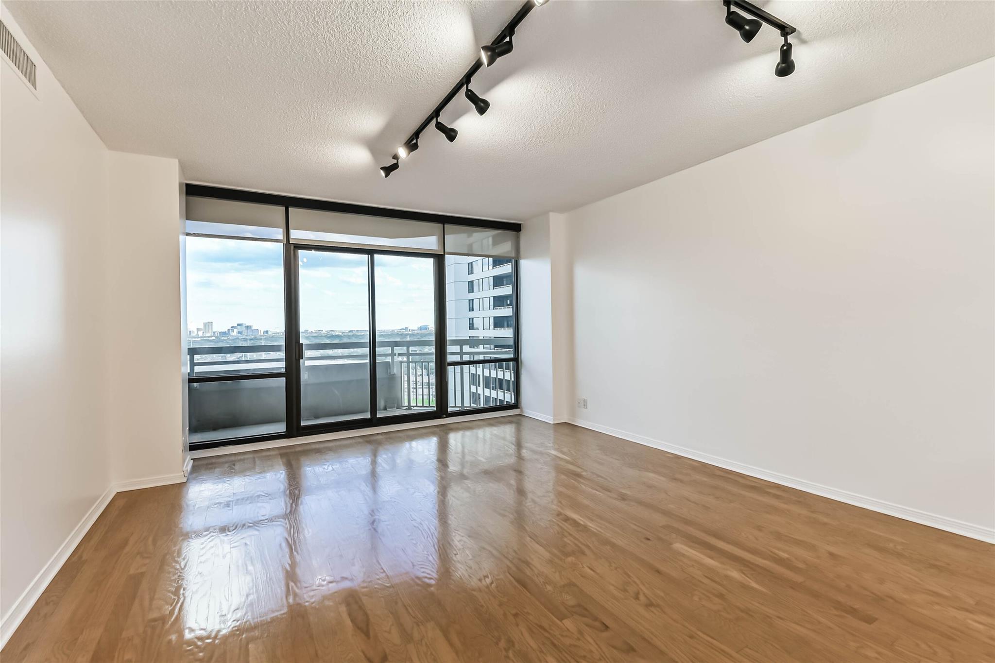 14 Greenway Plaza # 15N