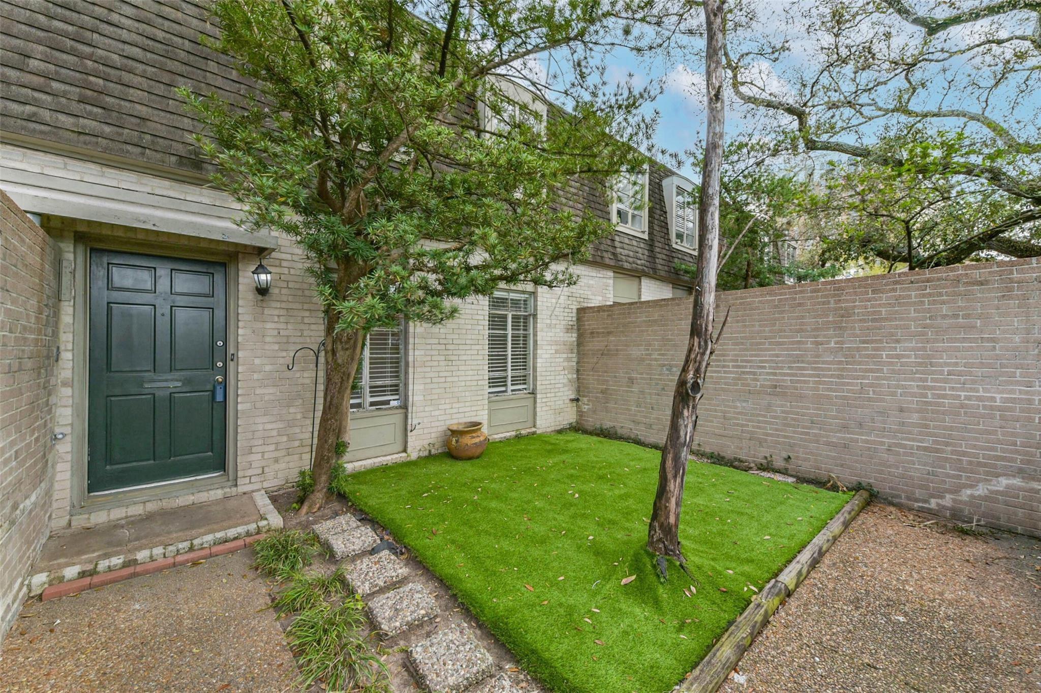 811 S Ripple Creek Drive # 4