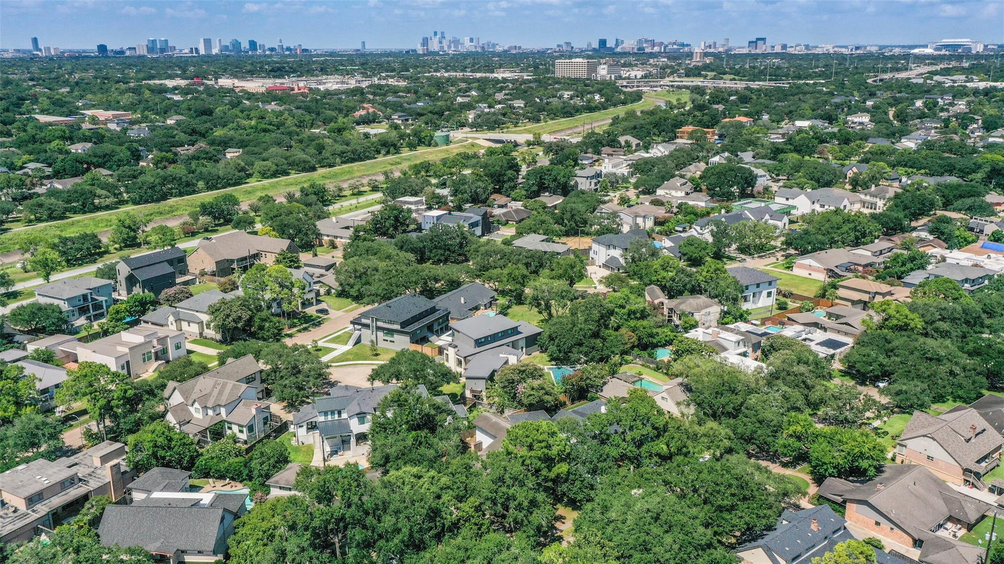 5218 Contour Place, Houston