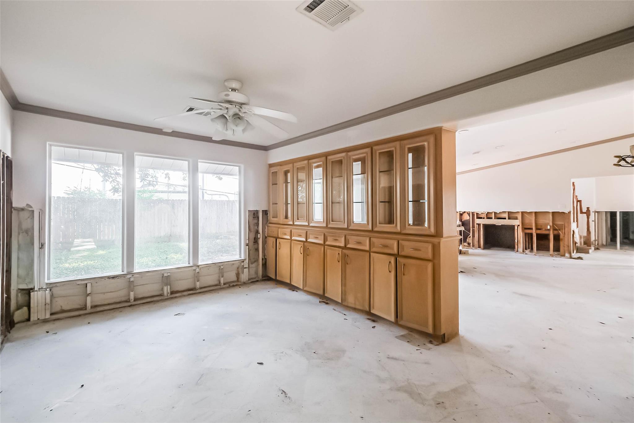 5218 Contour Place, Houston