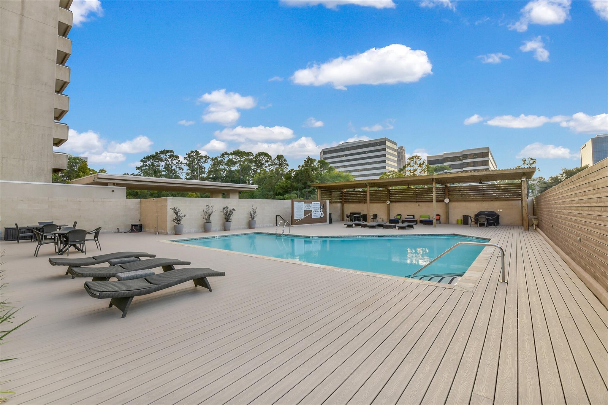 49 Briar Hollow Lane # 1904