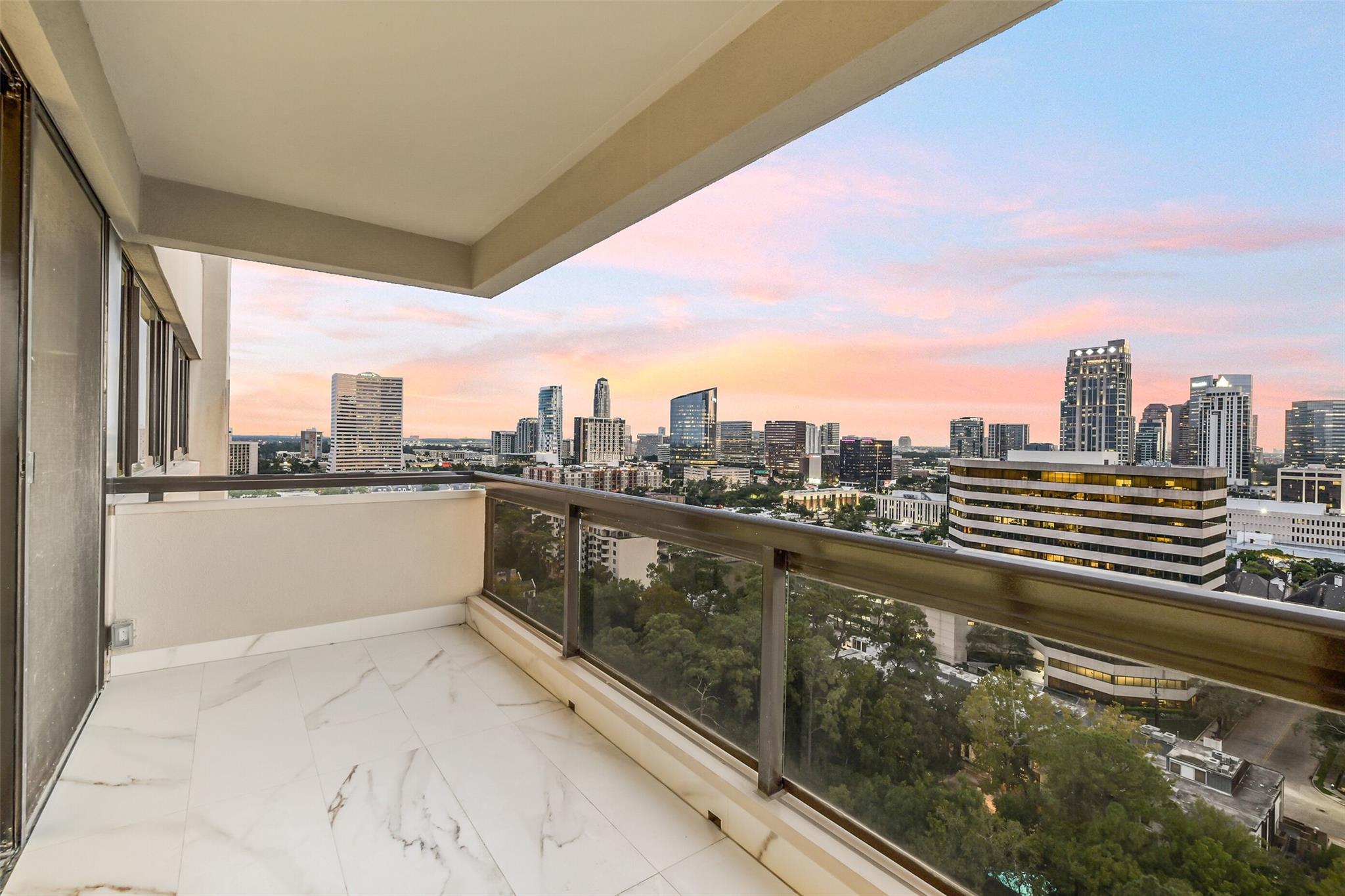 49 Briar Hollow Lane # 1904