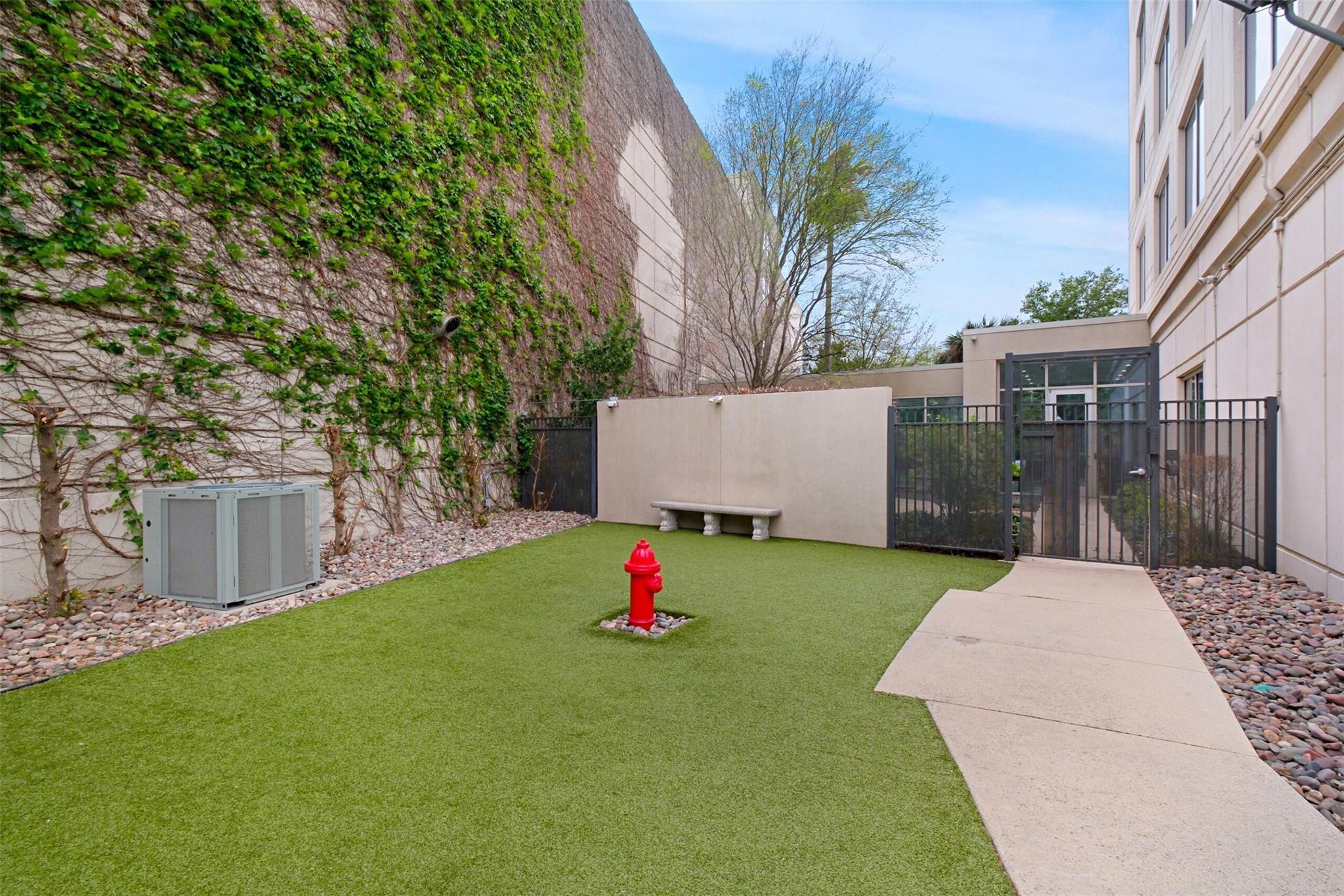 3333 Allen Parkway # 3003