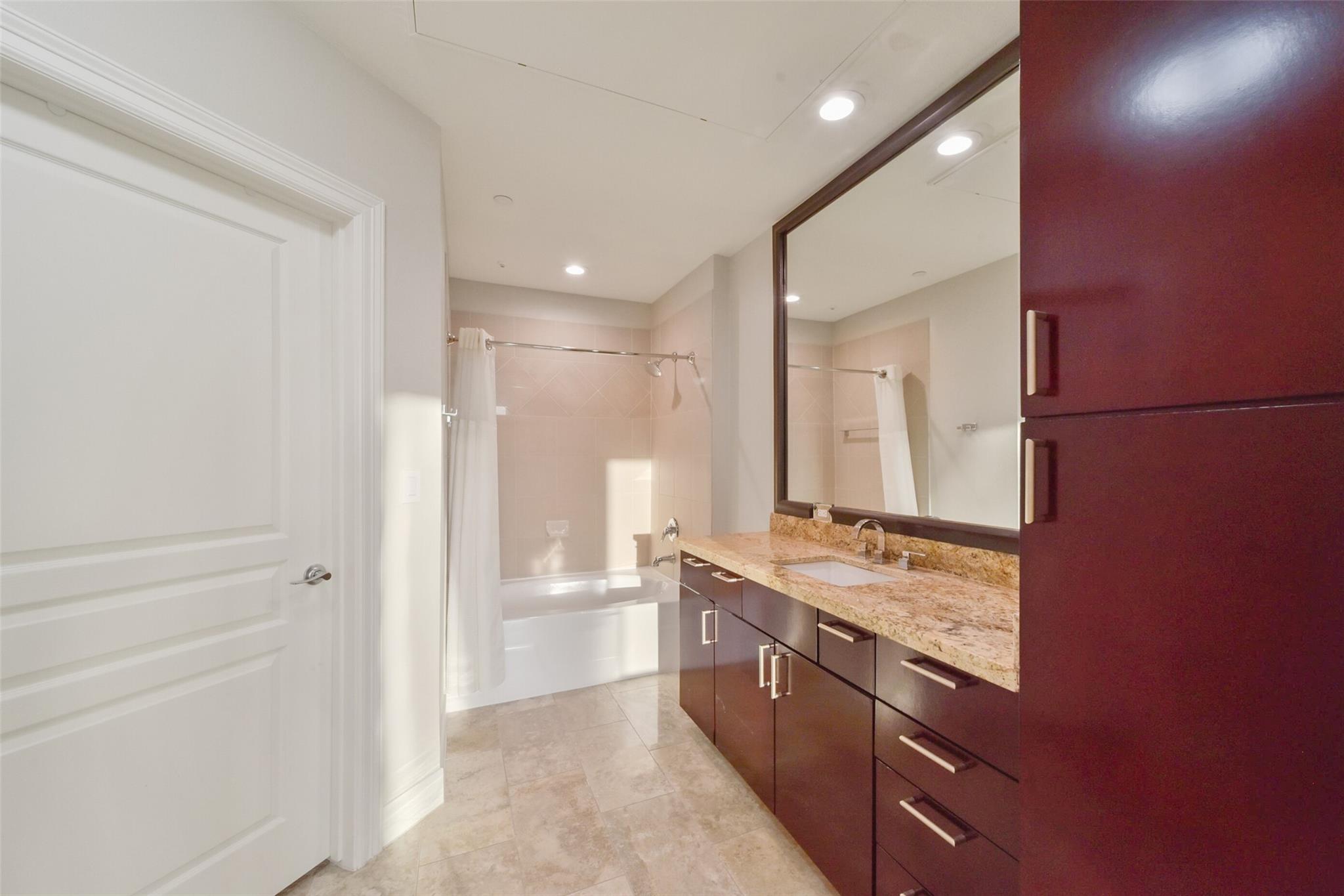 3333 Allen Parkway # 3003