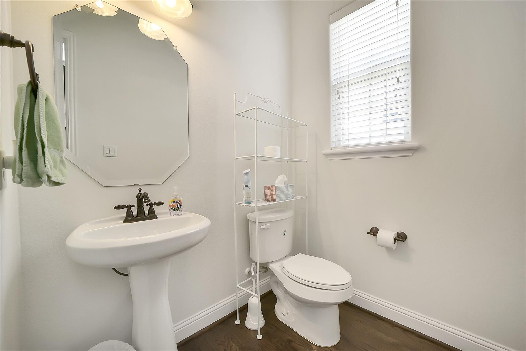 925 W 19th Street Street # B