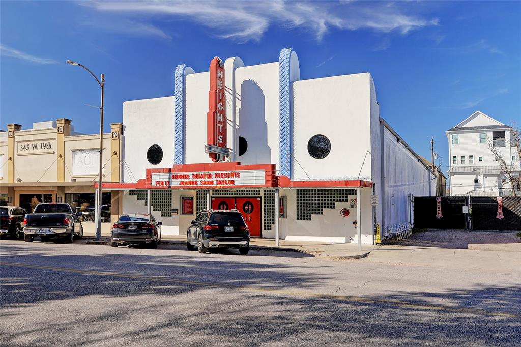 925 W 19th Street Street # B
