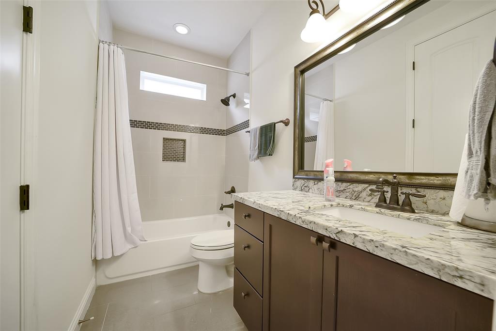 925 W 19th Street Street # B