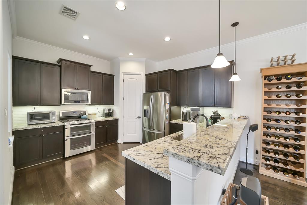 925 W 19th Street Street # B