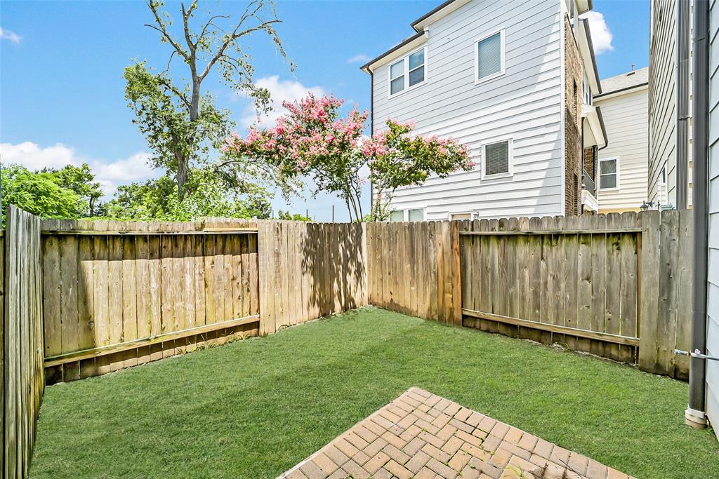 925 W 19th Street Street # B