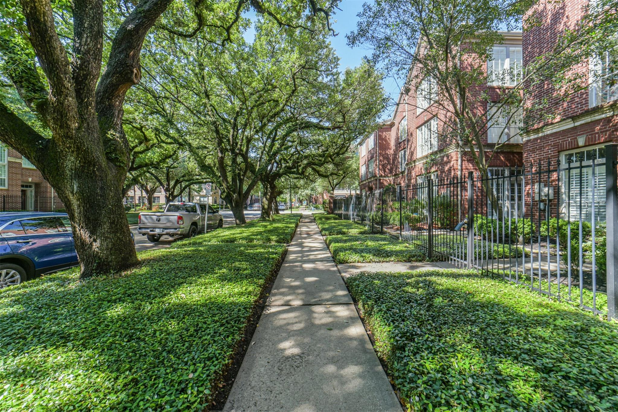 227 Mcgowen Street