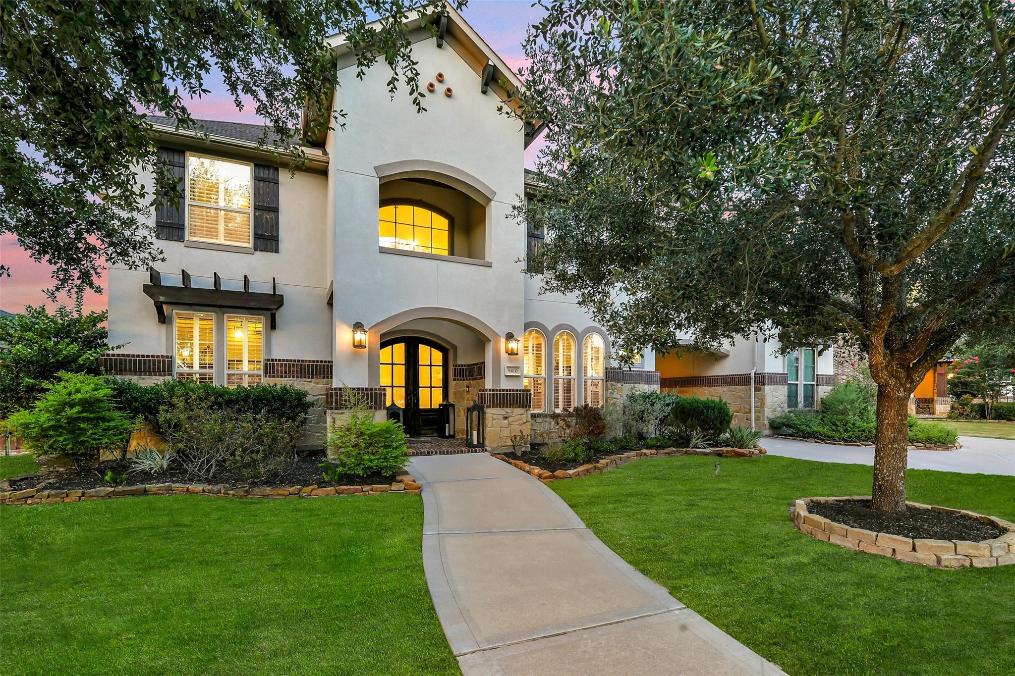 5410 Briarcliff Lane