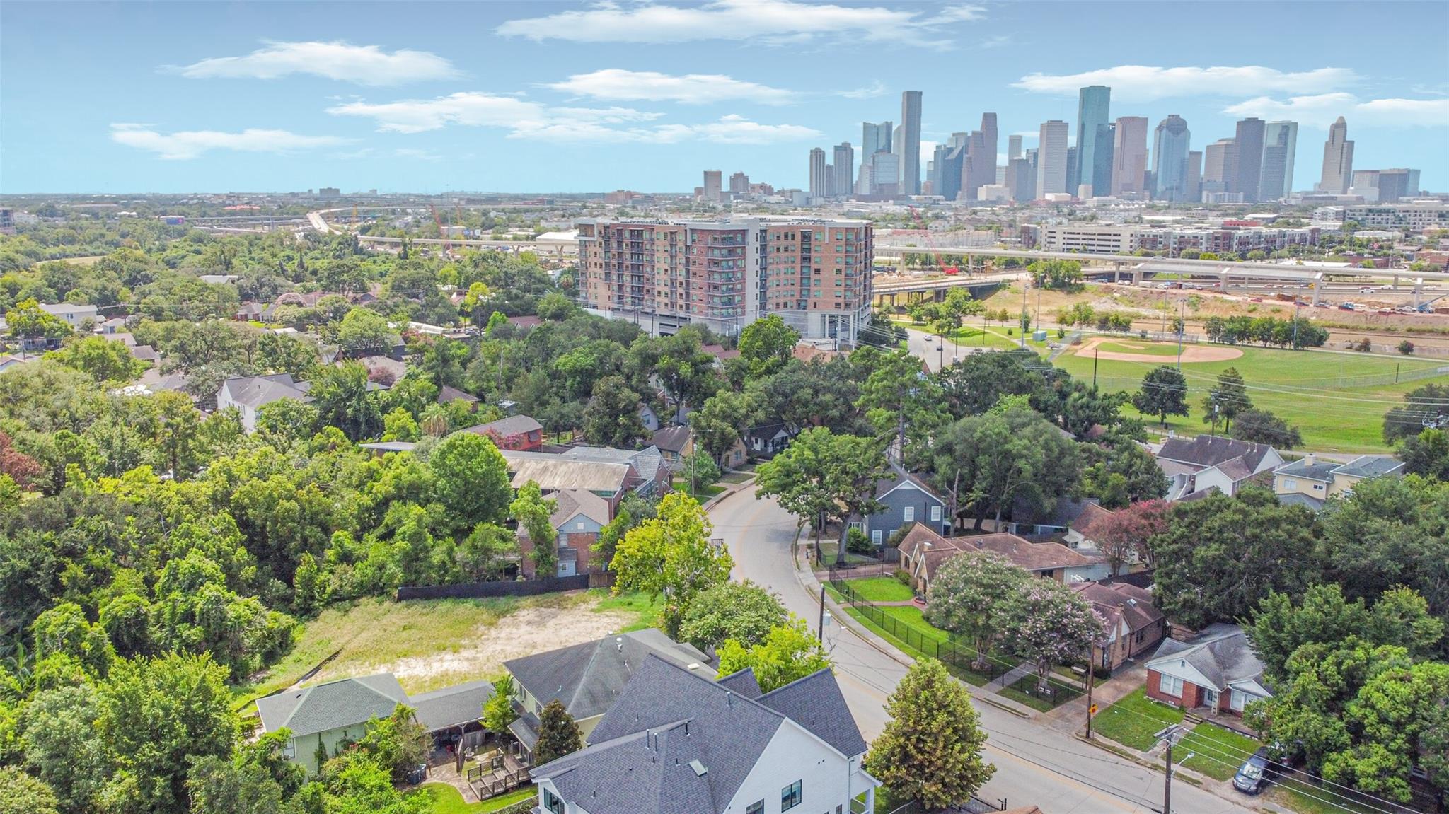 2436 White Oak