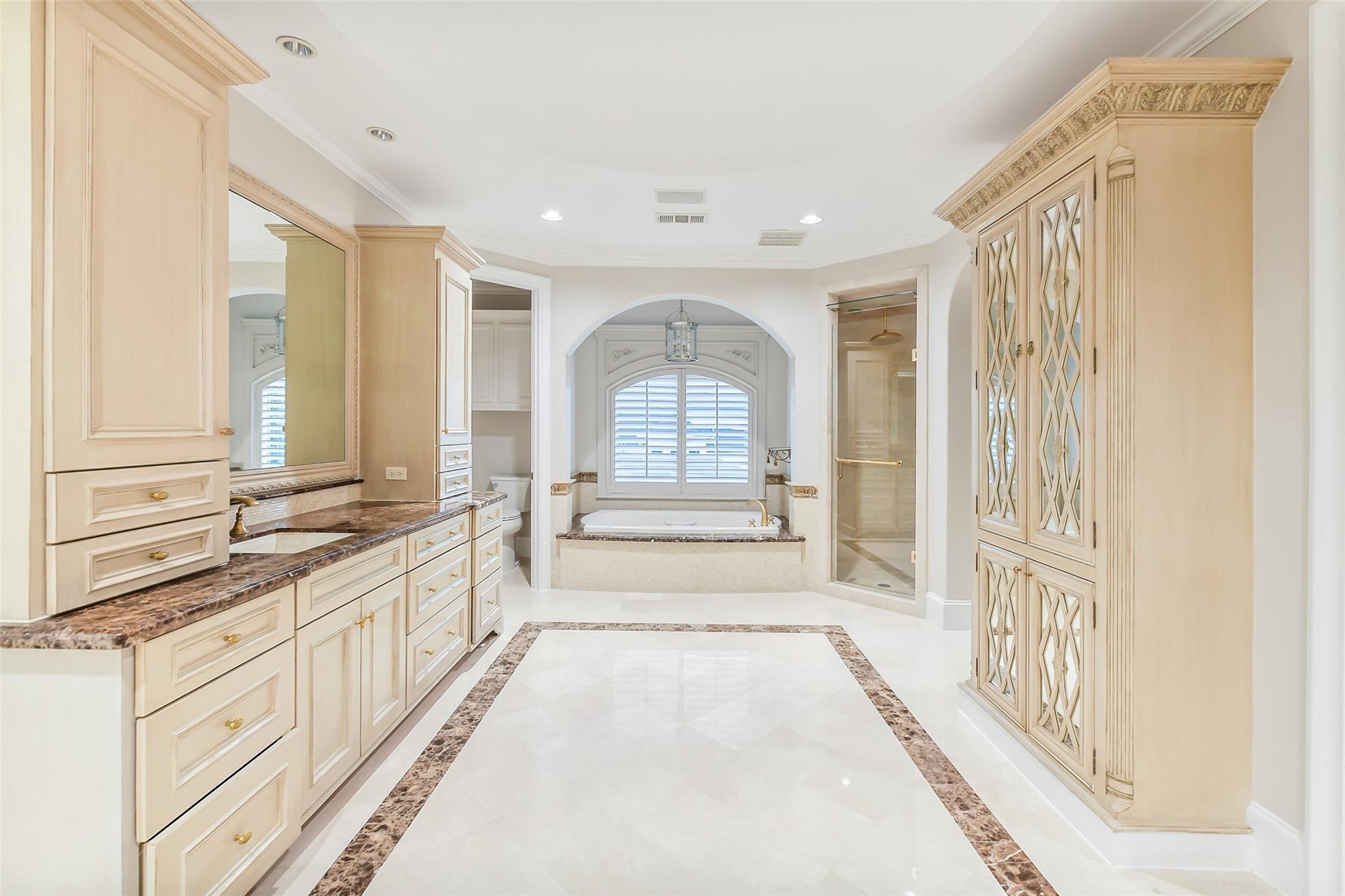 5626 Terwilliger Way